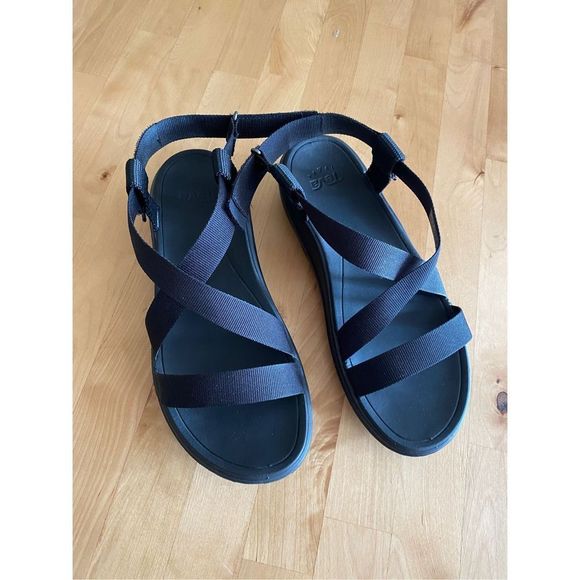 Teva Terra Float Strappy Lightweight Sandals - Picture 1 of 10